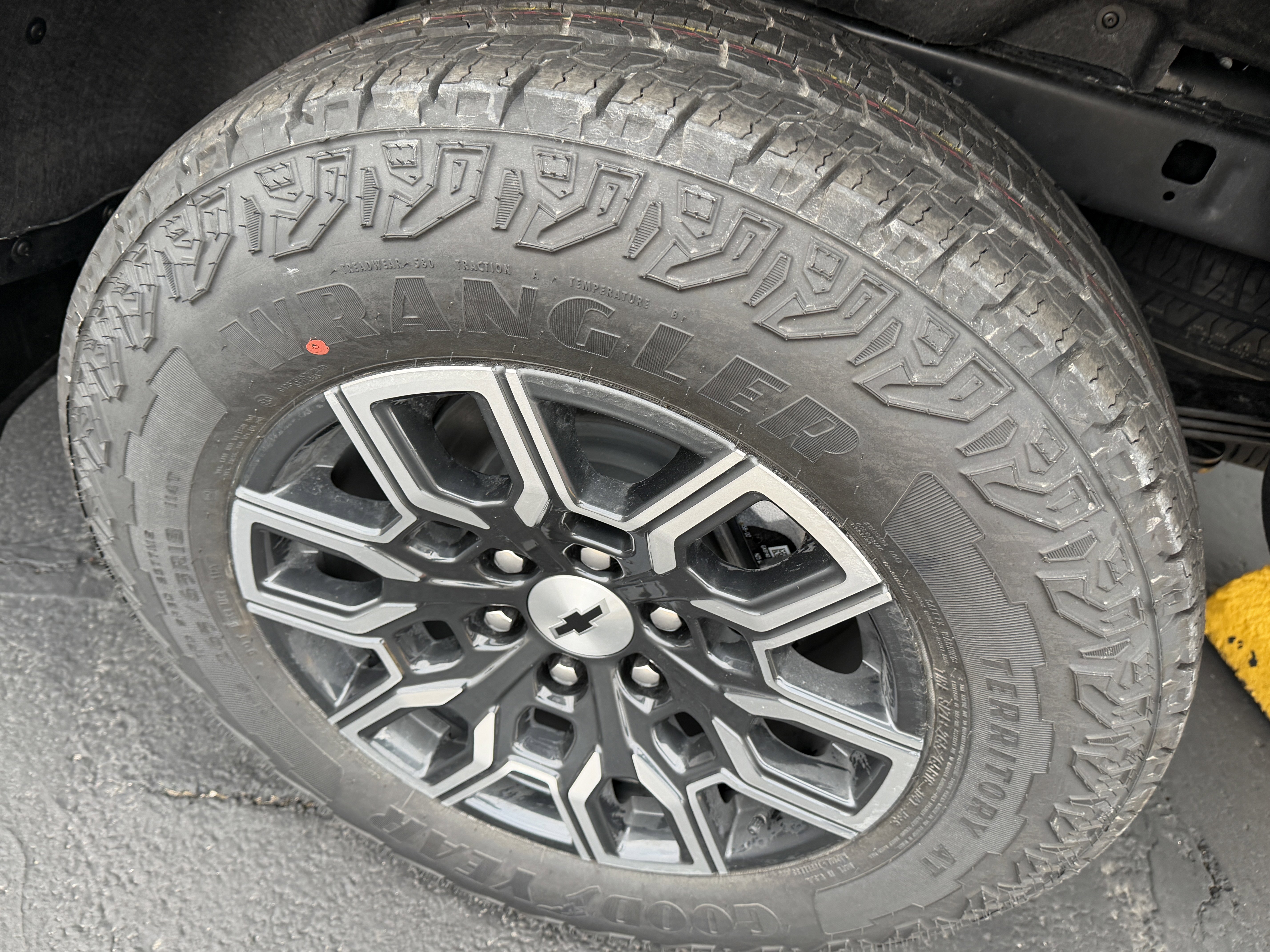 New 2026 Chevrolet Colorado Z71 image 9