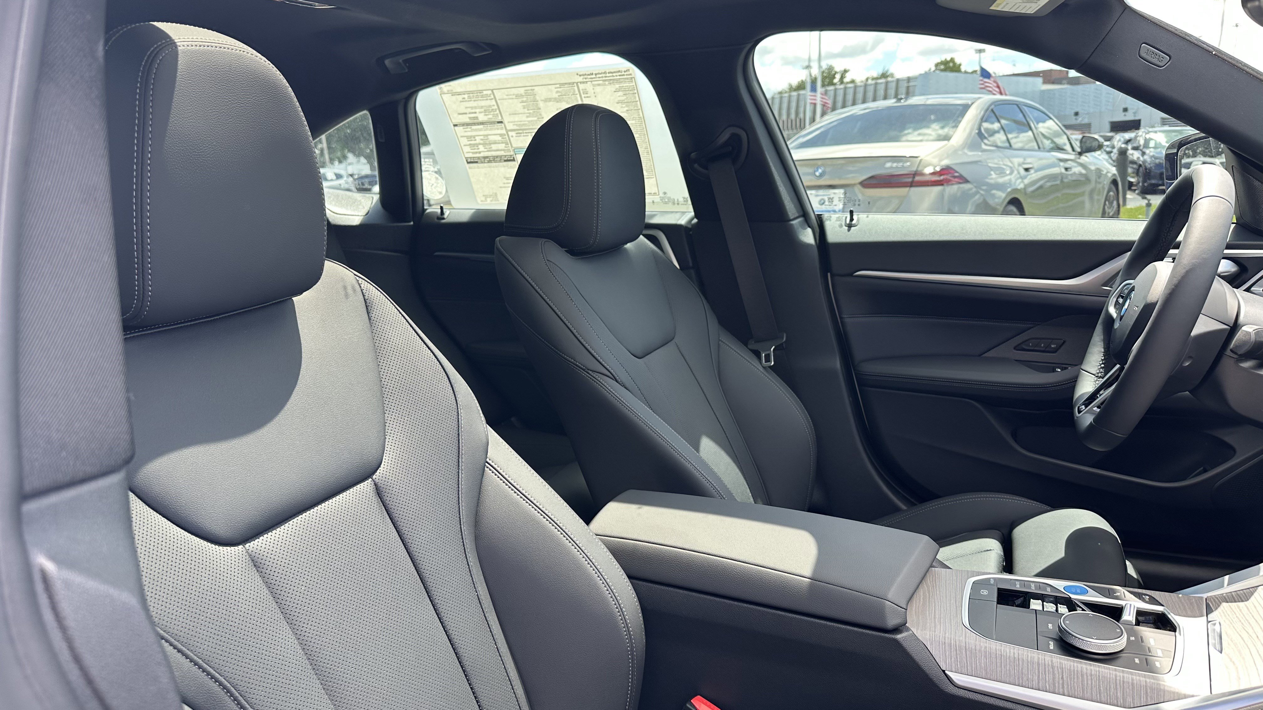 Used 2025 BMW i4 xDrive40i w/ M Sport Package image 32