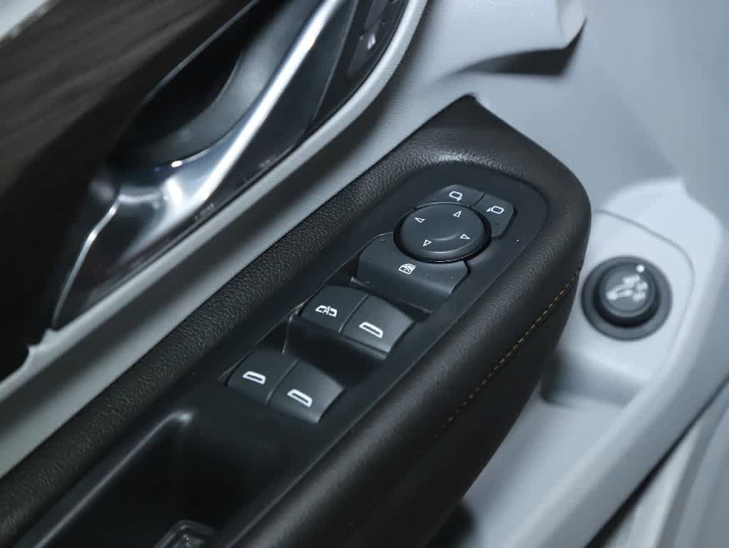 Used 2021 GMC Terrain SLT image 17