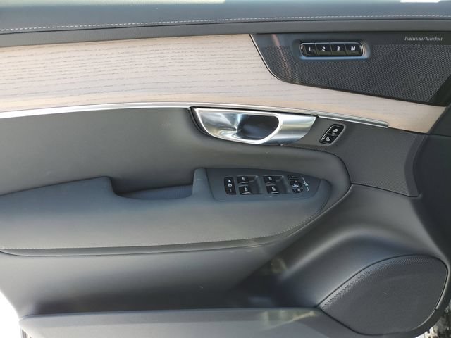 New 2026 Volvo XC90 B6 Plus w/ Protection Package Premier AWD/4WD image 20