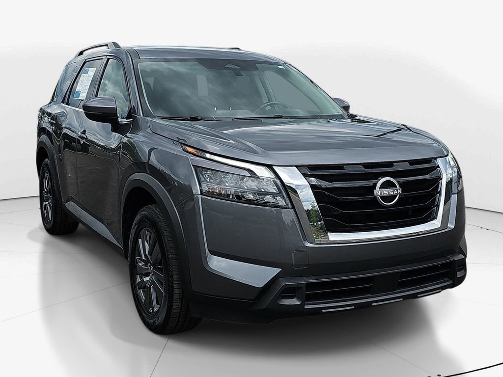 Used 2024 Nissan Pathfinder SV FWD video 3