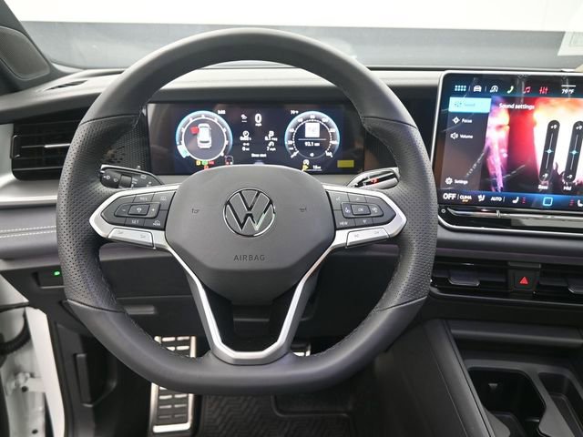 New 2026 Volkswagen Tiguan SE R-Line image 7