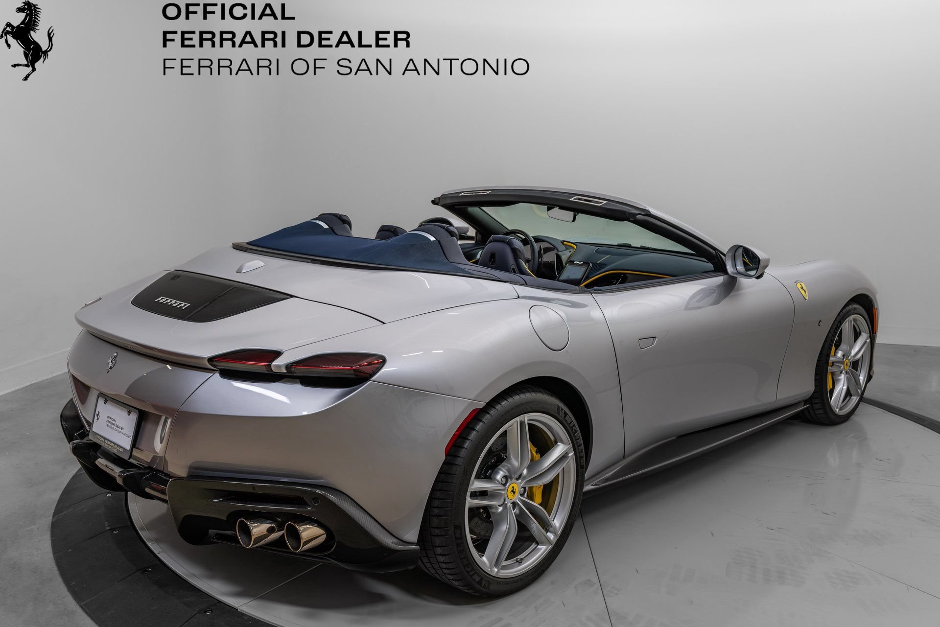 Certified 2024 Ferrari Roma Spider RWD image 9
