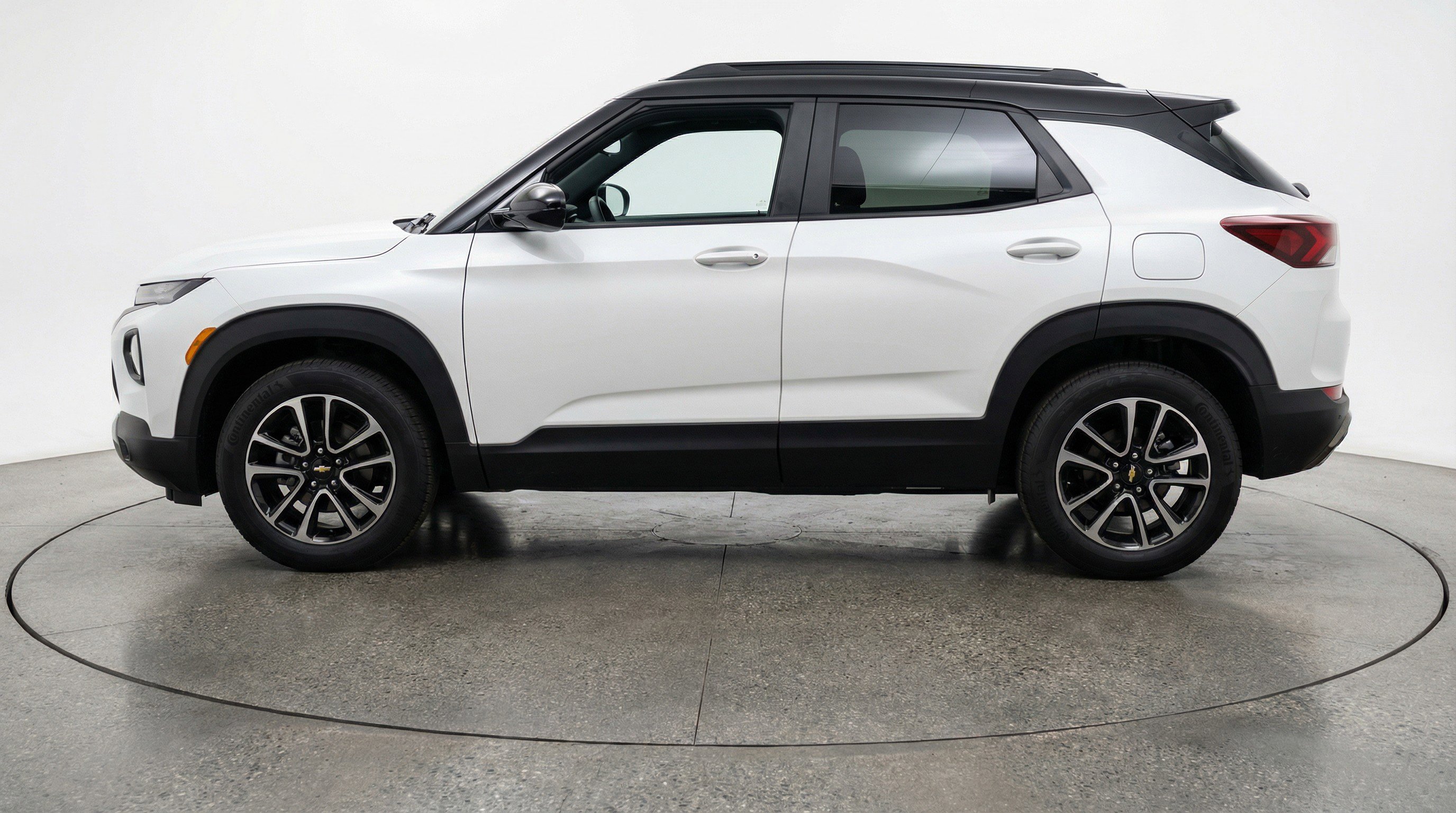 Used 2025 Chevrolet TrailBlazer LT image 5