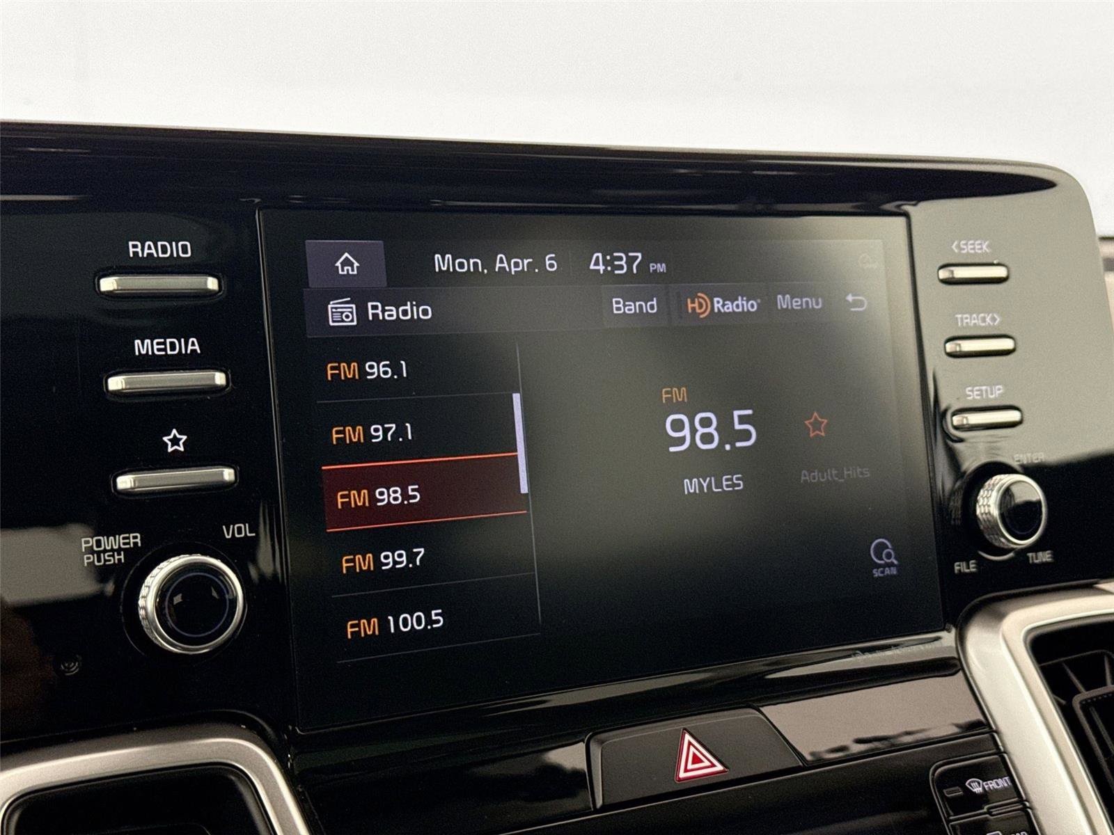 Used 2021 Kia Sorento S w/ Panoramic Sunroof Package FWD image 22