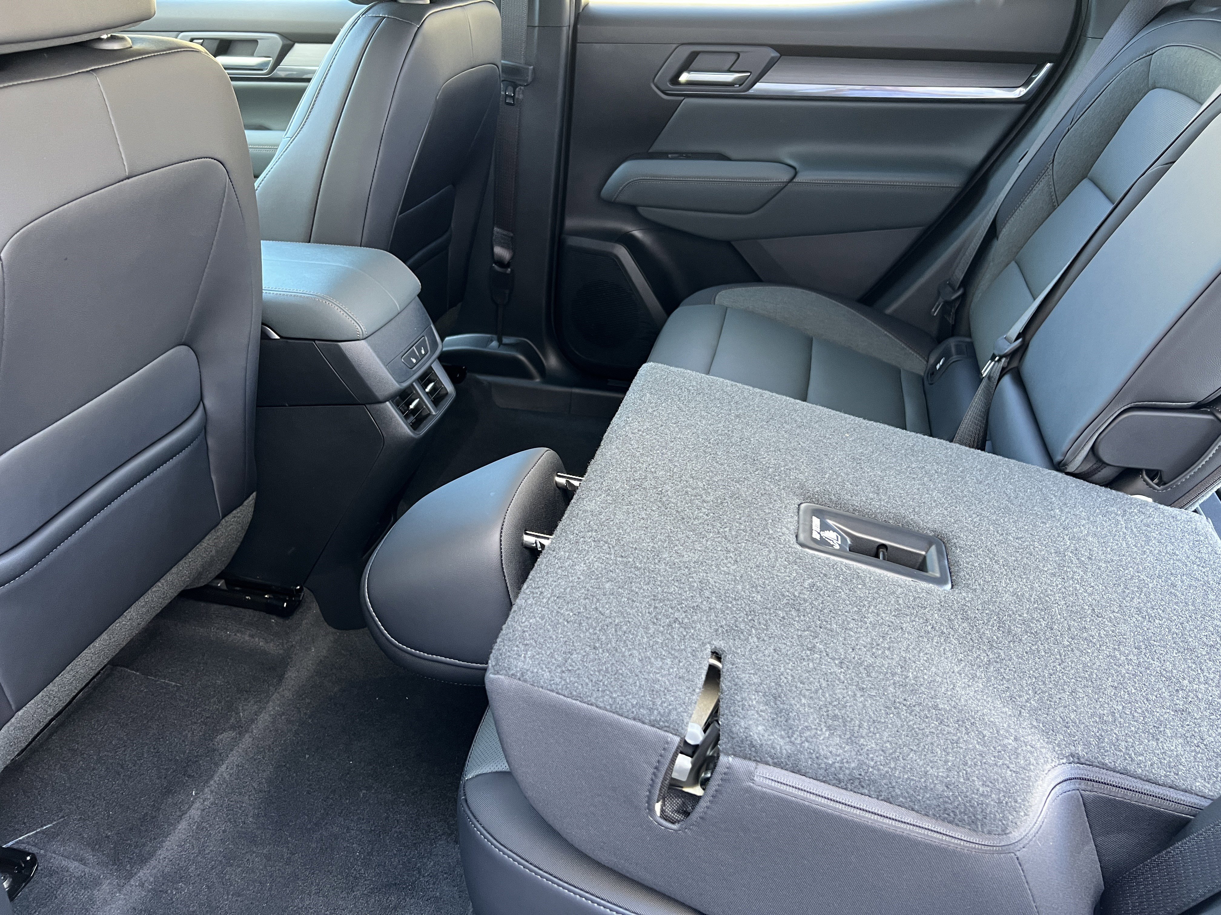 New 2026 GMC Terrain AT4 w/ Convenience Package III AWD/4WD image 18