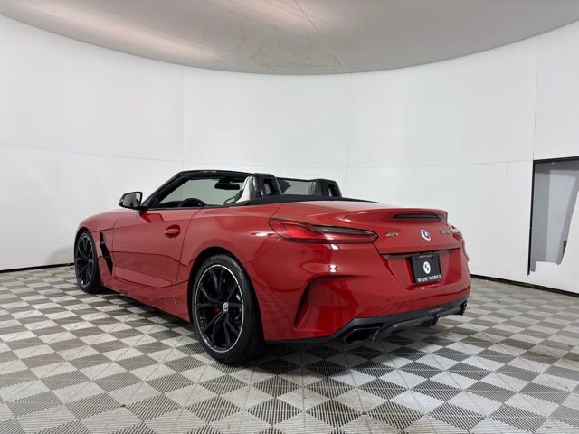 Used 2023 BMW Z4 M40i w/ Premium Package image 5