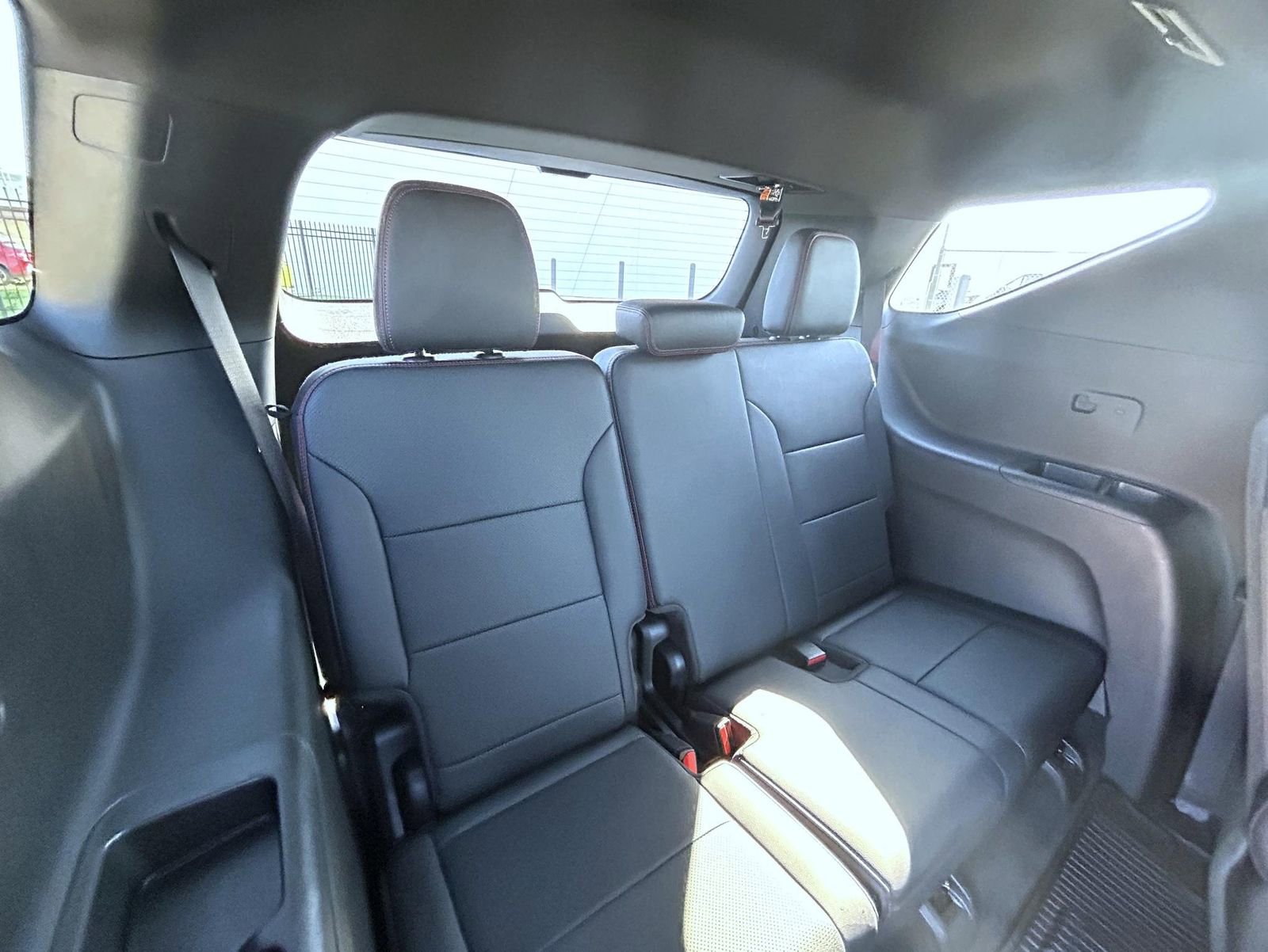 Used 2025 Chevrolet Traverse RS w/ LPO, Floor Liner Package image 19