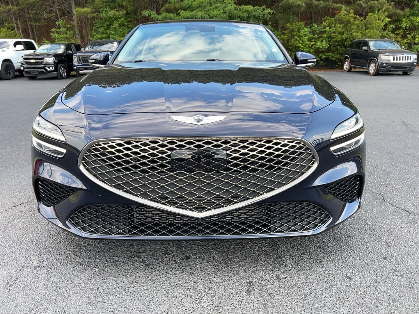 Used 2023 Genesis G70 2.0T AWD/4WD image 2