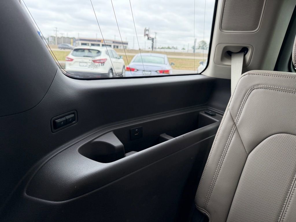 Used 2021 Ford Expedition Limited image 24