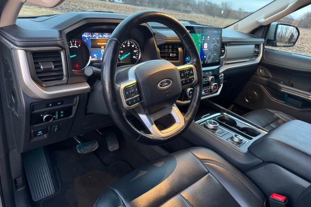 Used 2024 Ford Expedition Max XLT image 28