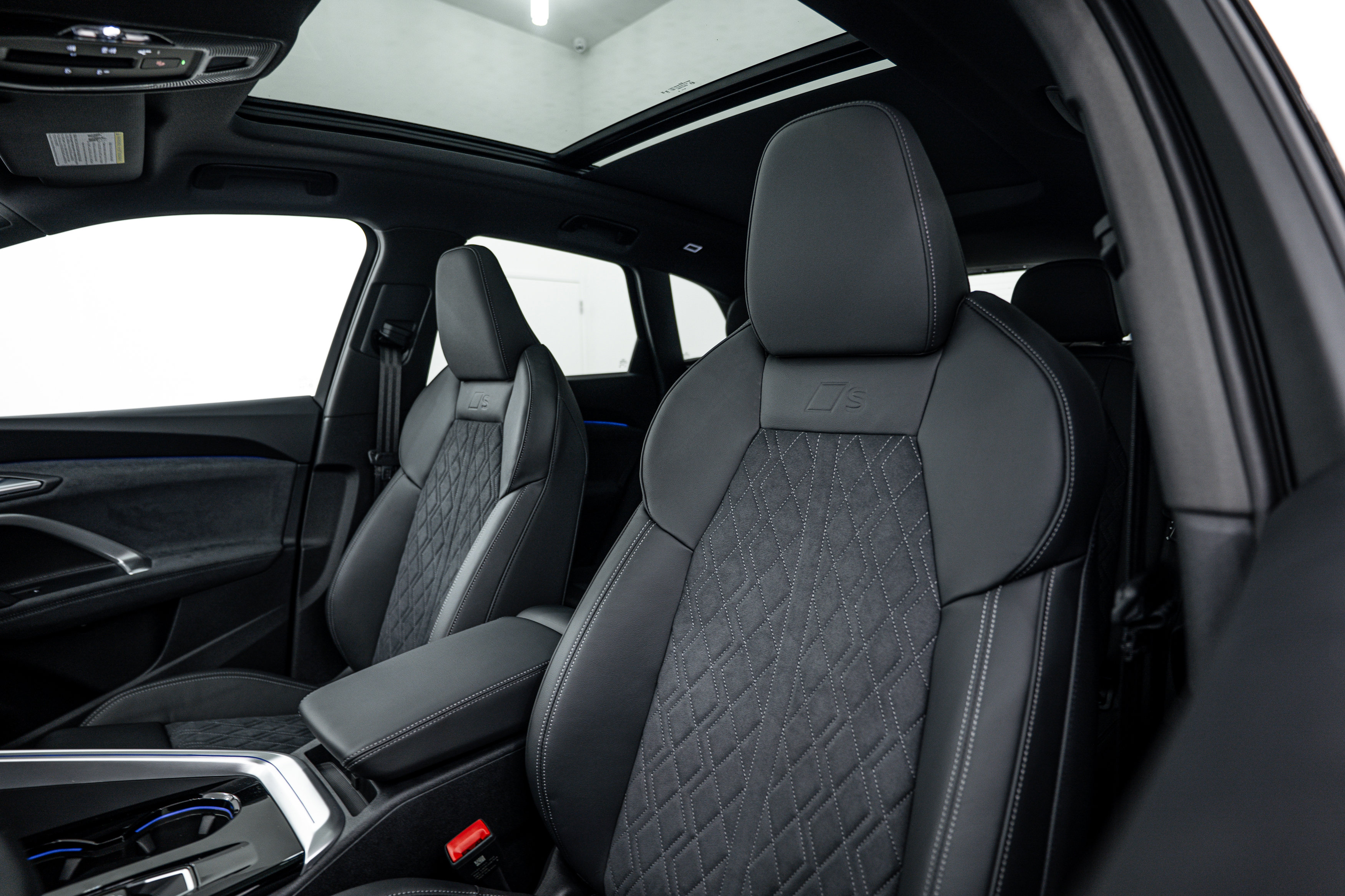 New 2025 Audi SQ5 Premium Plus image 16