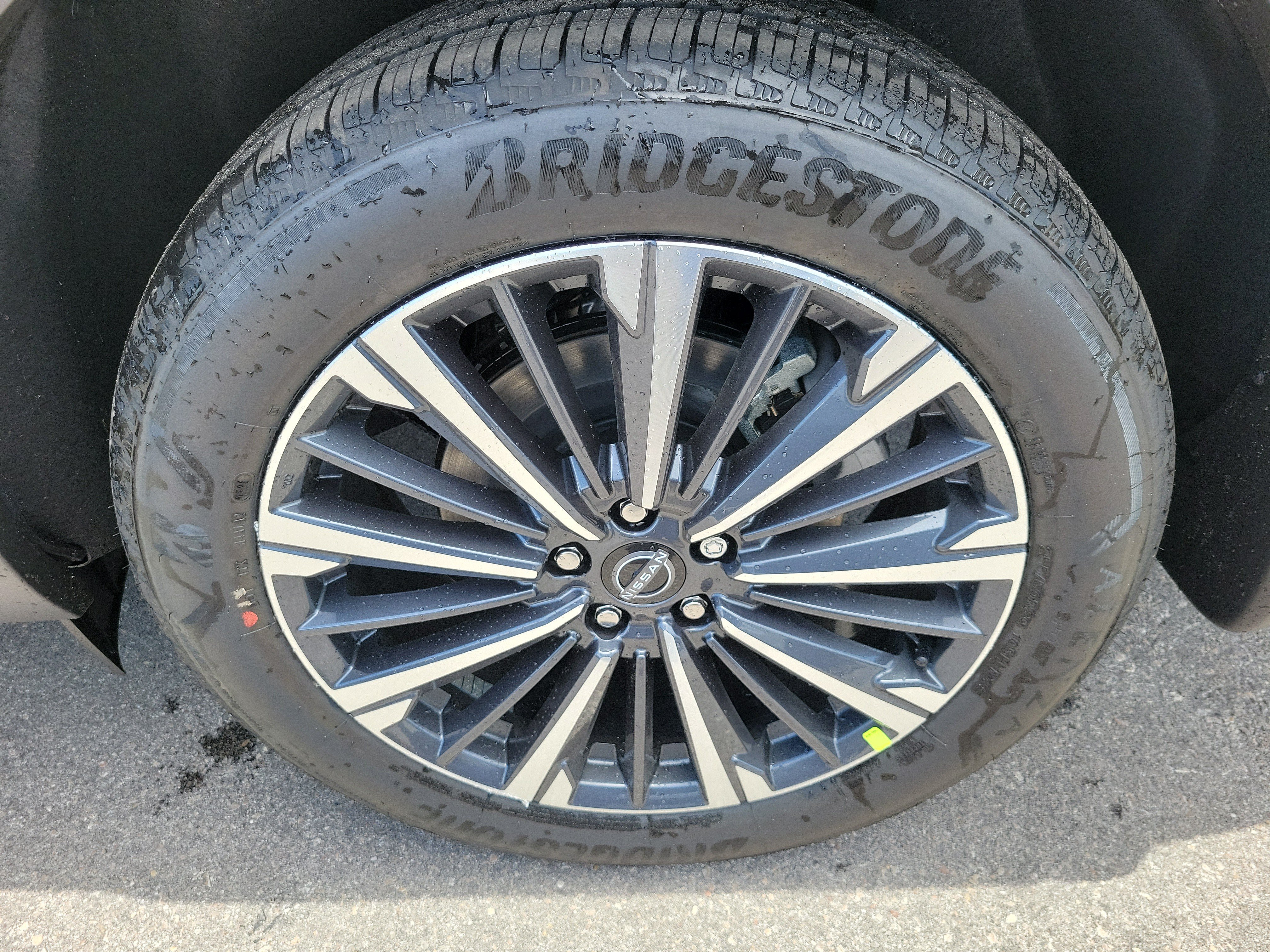 New 2026 Nissan Pathfinder Platinum FWD image 7