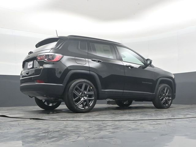 New 2026 Jeep Compass Latitude image 38
