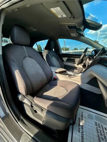 Used 2021 Toyota Camry LE w/ Cold Weather Package image 9