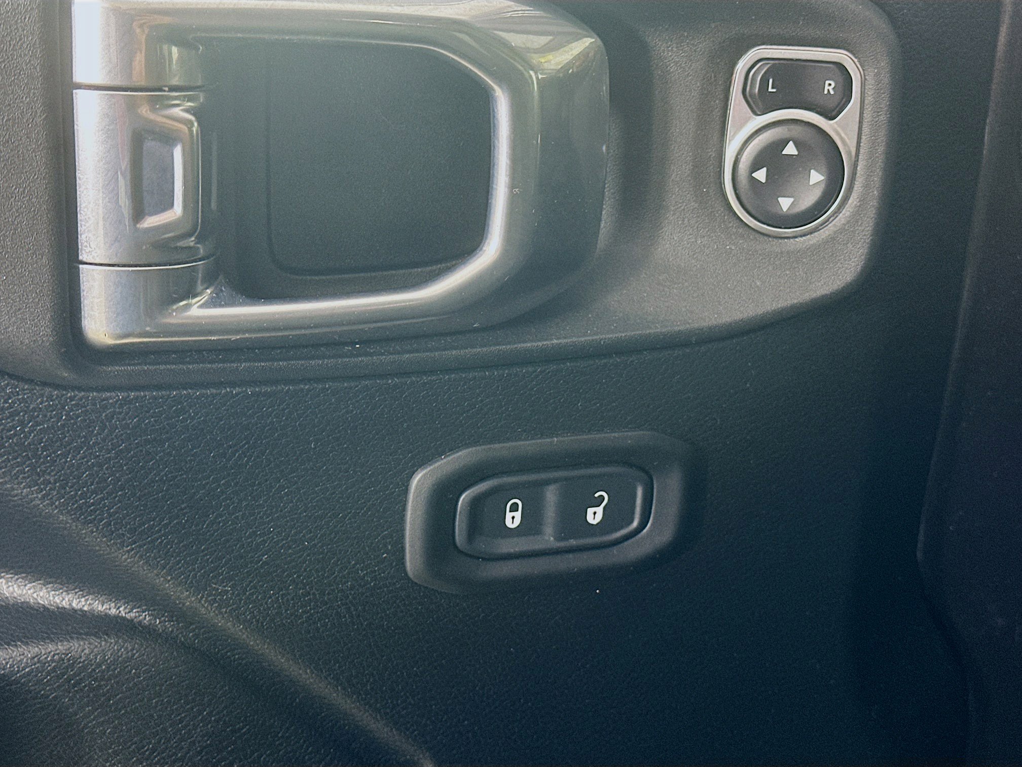 Used 2021 Jeep Gladiator Mojave image 23