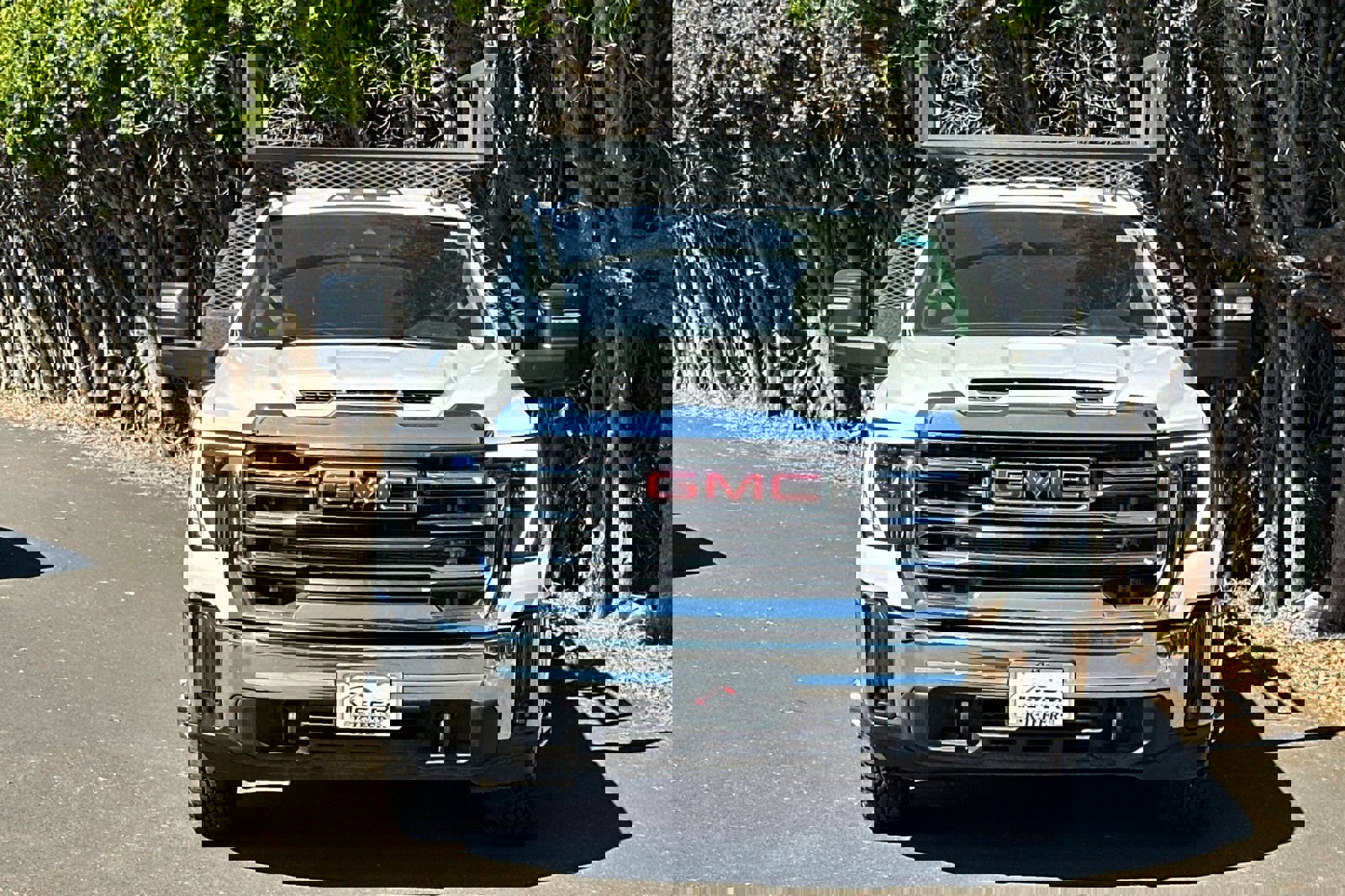 Used 2024 GMC Sierra 3500 SLE w/ SLE Convenience Package image 9