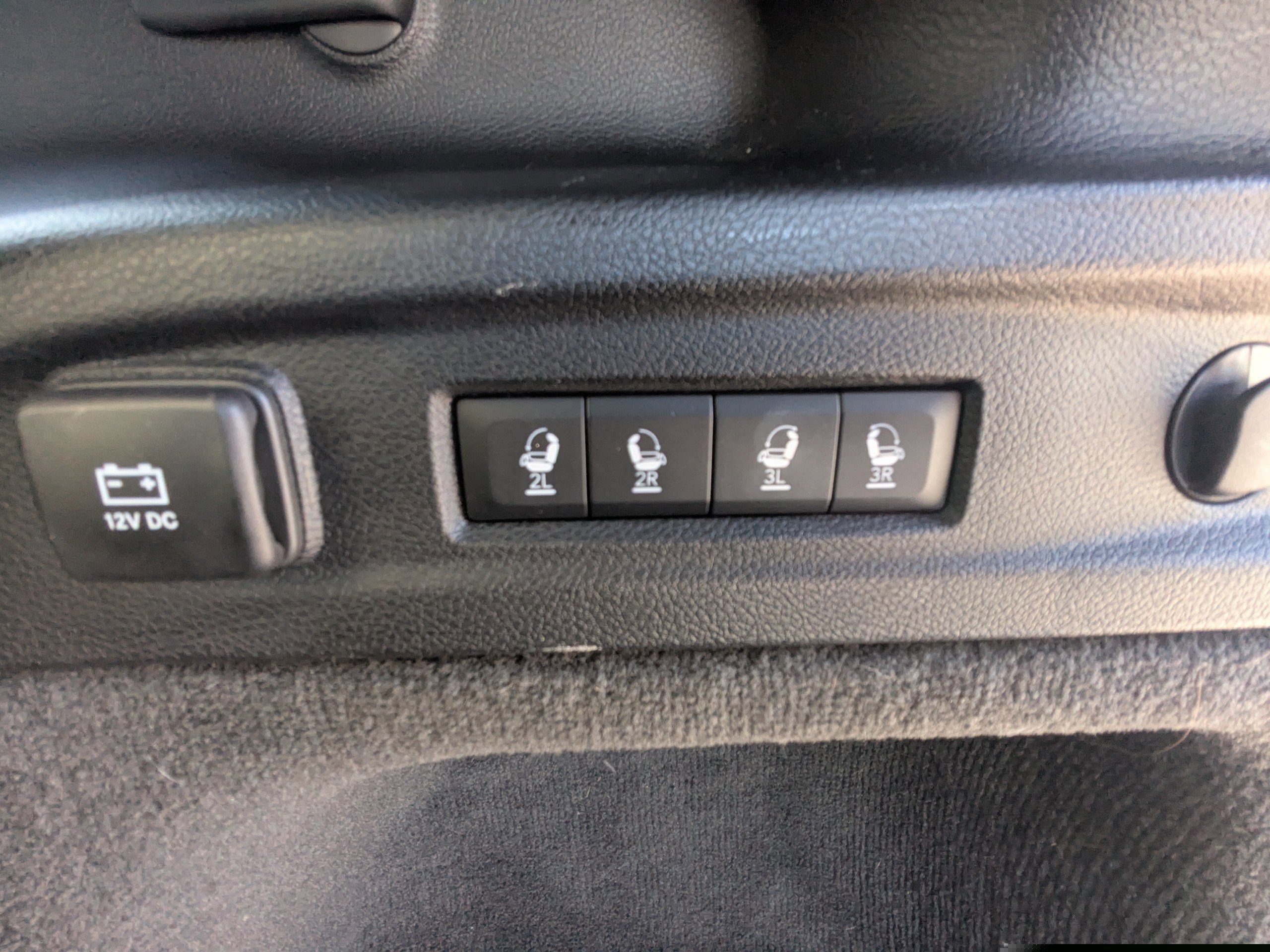 Used 2021 Jeep Grand Cherokee L Overland w/ Advanced Protech Group III image 17