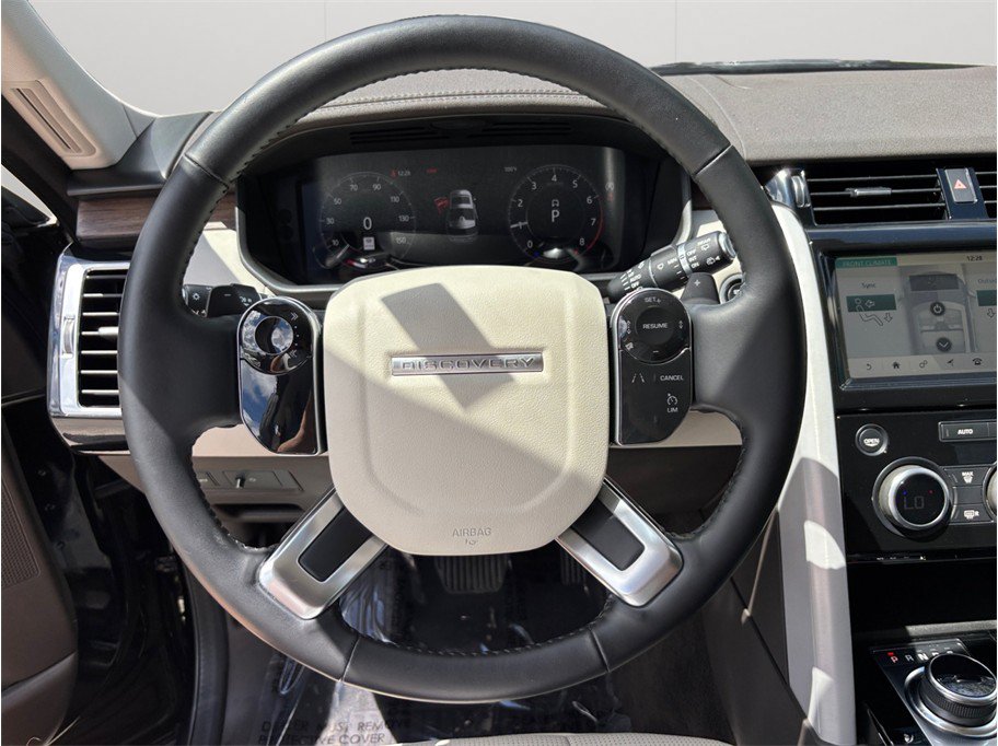 Used 2020 Land Rover Discovery HSE AWD/4WD image 27