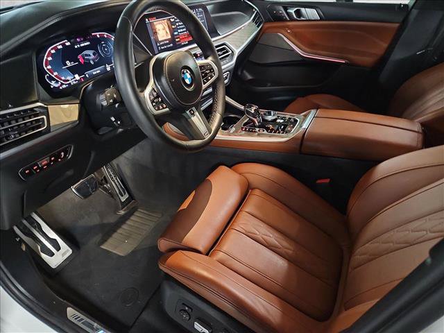 Used 2022 BMW X7 M50i w/ Dynamic Handling Package AWD/4WD image 9