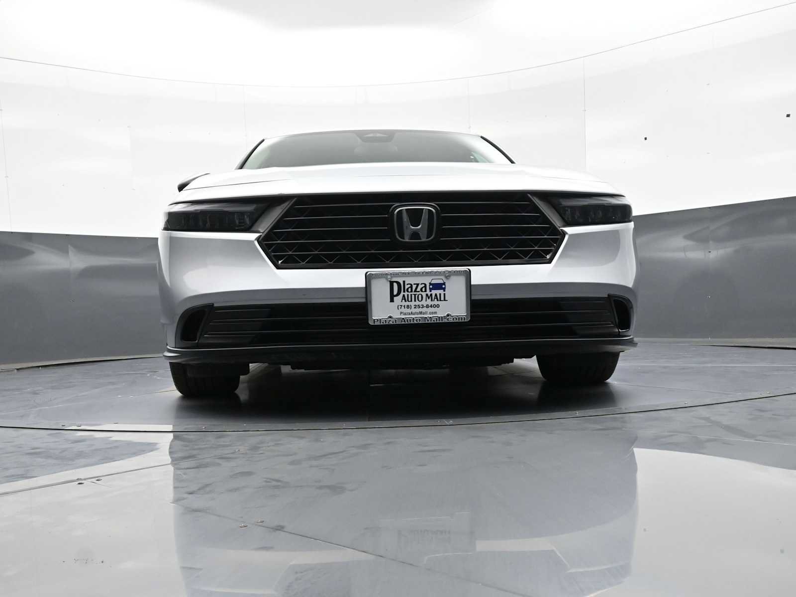 Certified 2025 Honda Accord SE image 32