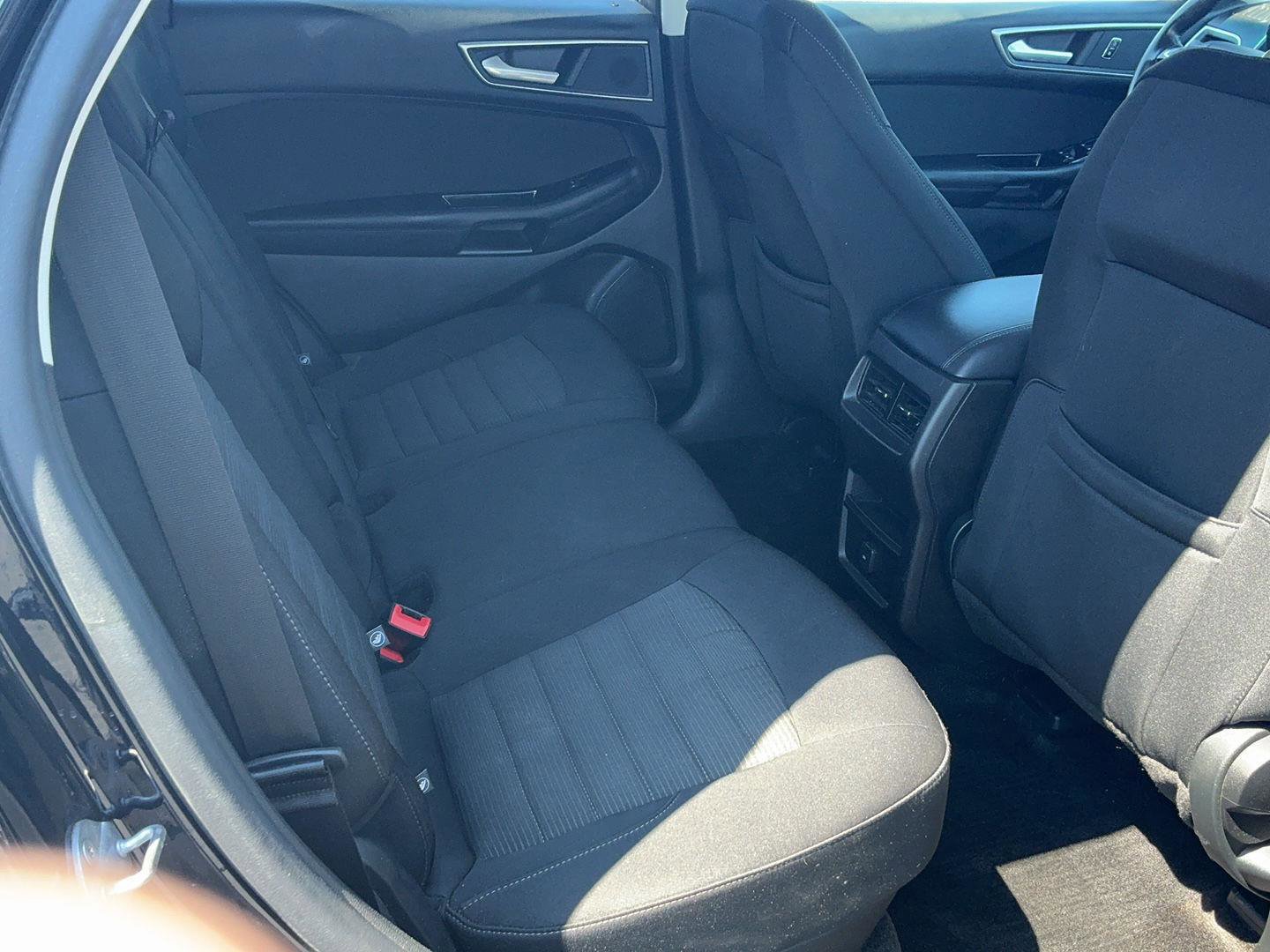 Used 2017 Ford Edge SEL FWD image 31