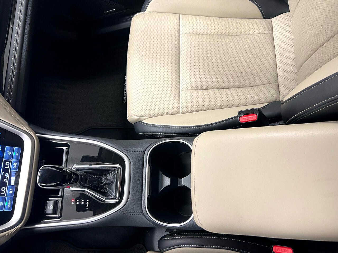 Used 2025 Subaru Outback Limited w/ Popular Package #2 image 23