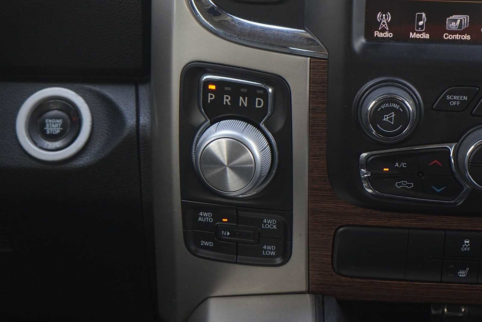 Used 2016 RAM 1500 Laramie w/ Convenience Group AWD/4WD image 21