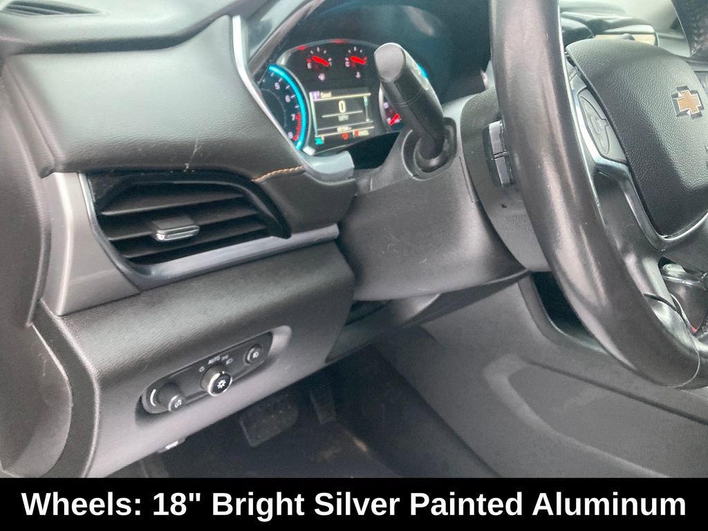 Used 2019 Chevrolet Traverse LT image 17