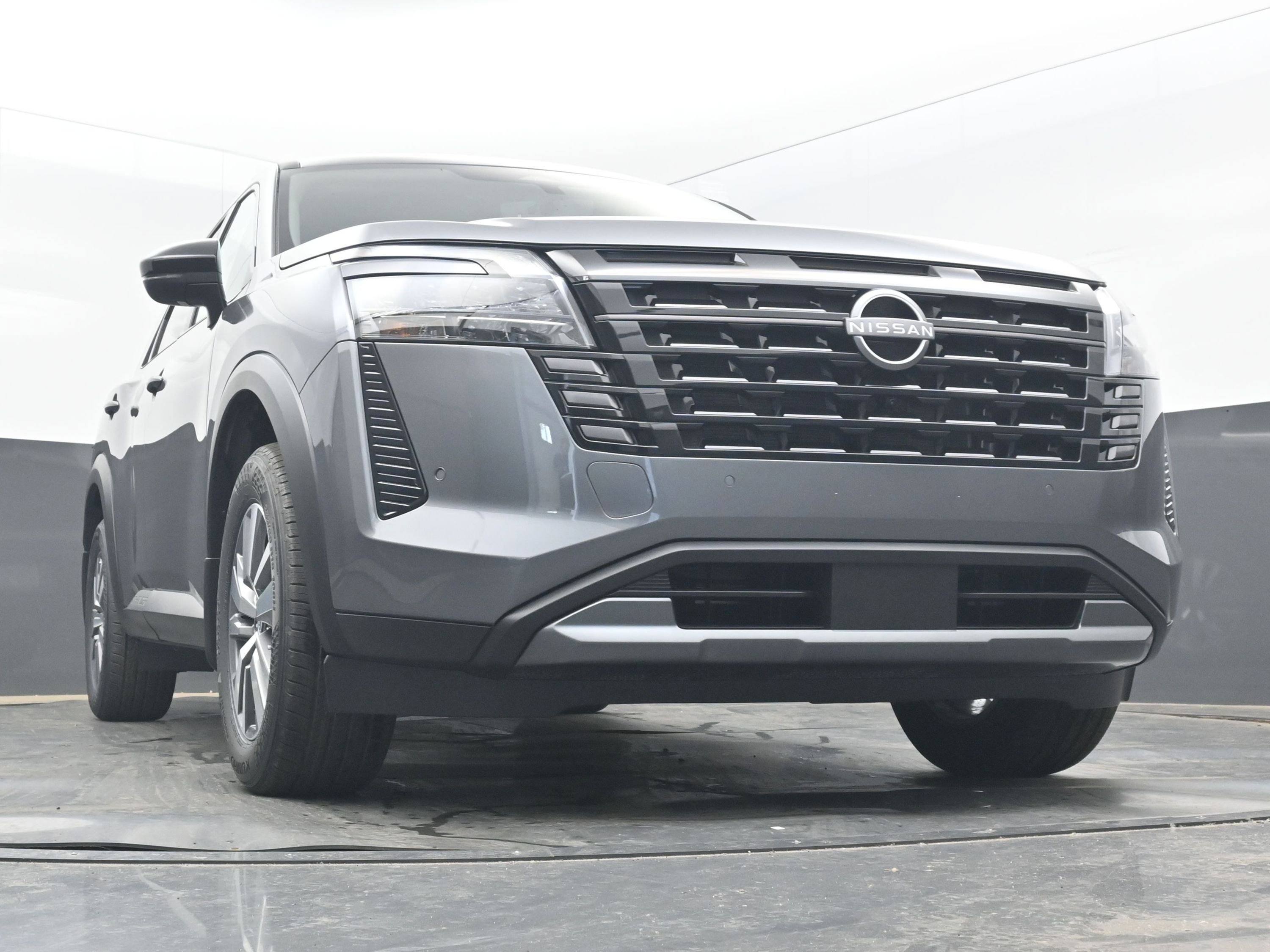 New 2026 Nissan Pathfinder SL FWD image 24