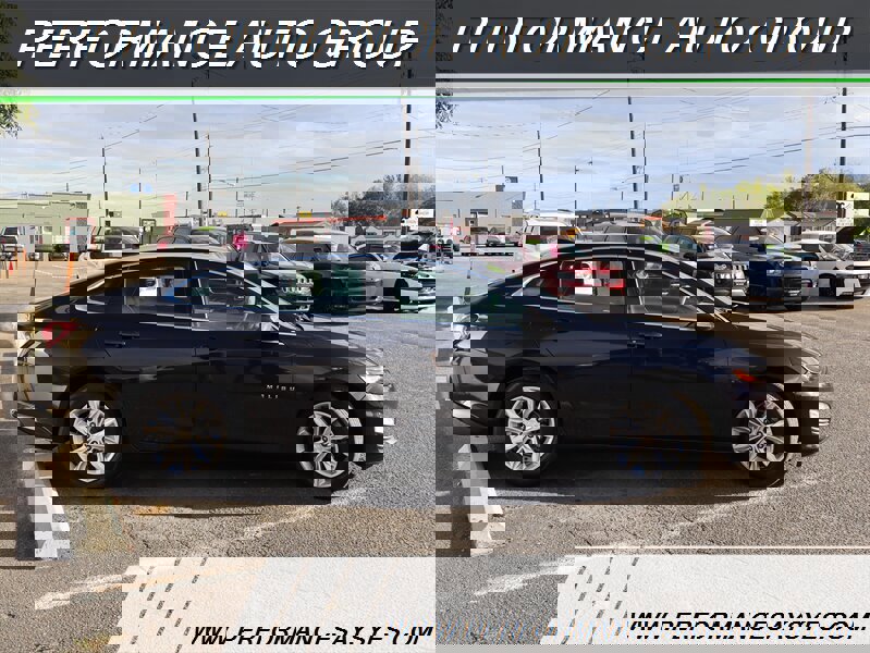 Used 2022 Chevrolet Malibu LT image 2