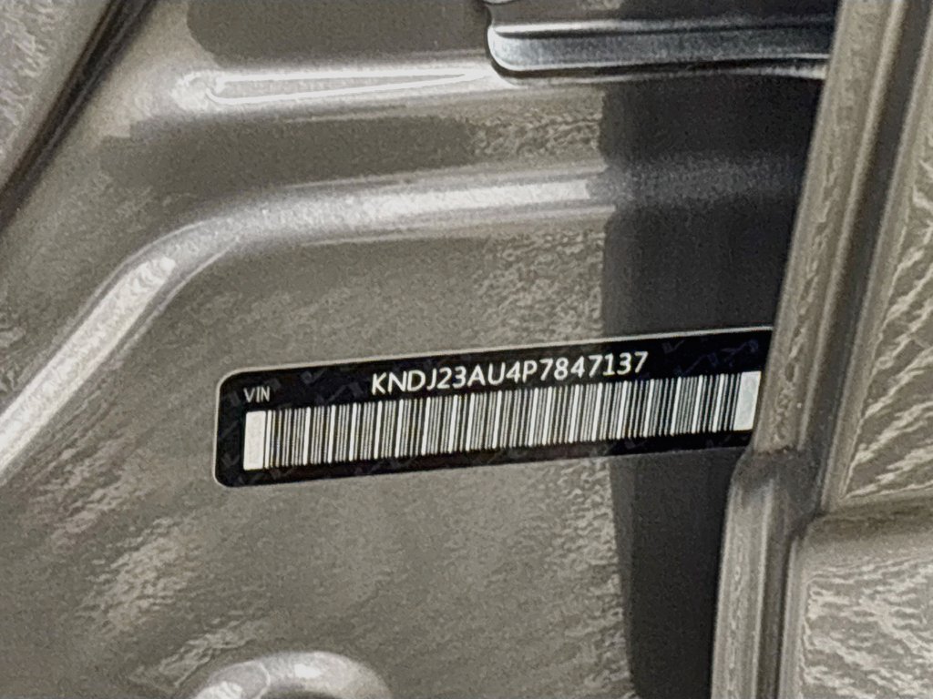 Used 2023 Kia Soul LX w/ LX Technology Package FWD image 24