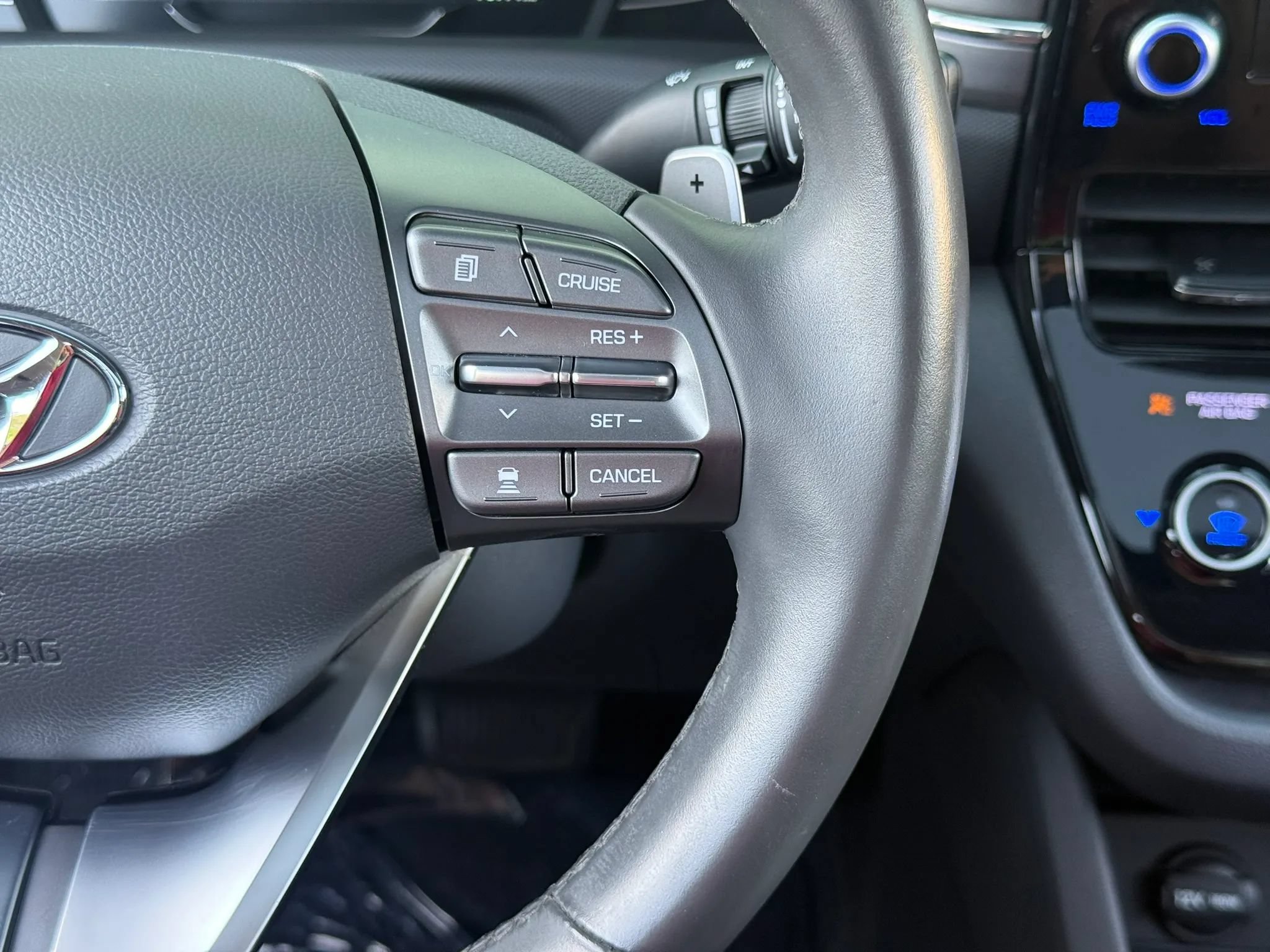 Used 2022 Hyundai Ioniq SEL FWD image 19