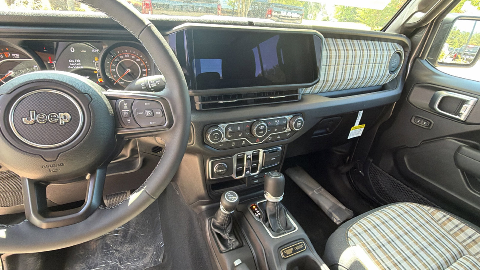 New 2026 Jeep Gladiator Overland AWD/4WD image 27