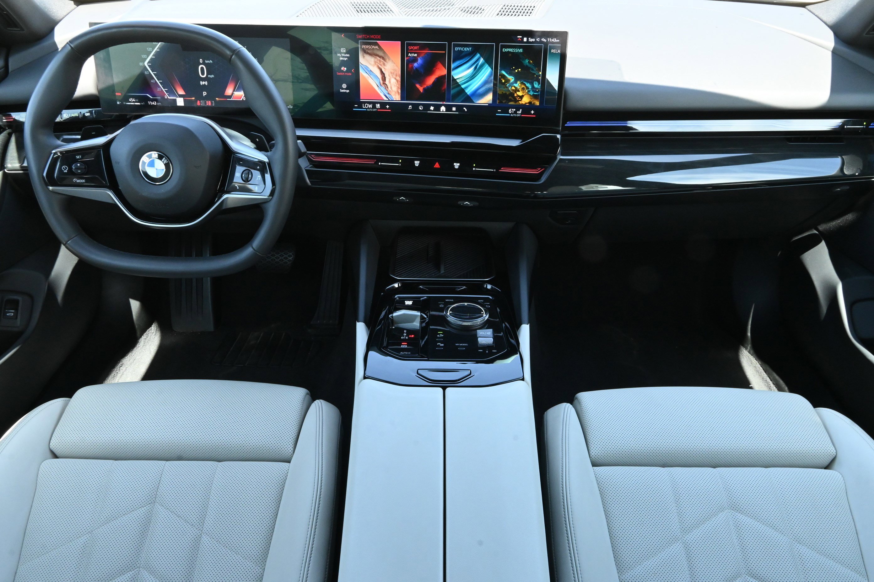 Certified 2024 BMW 530i w/ Convenience Package image 14