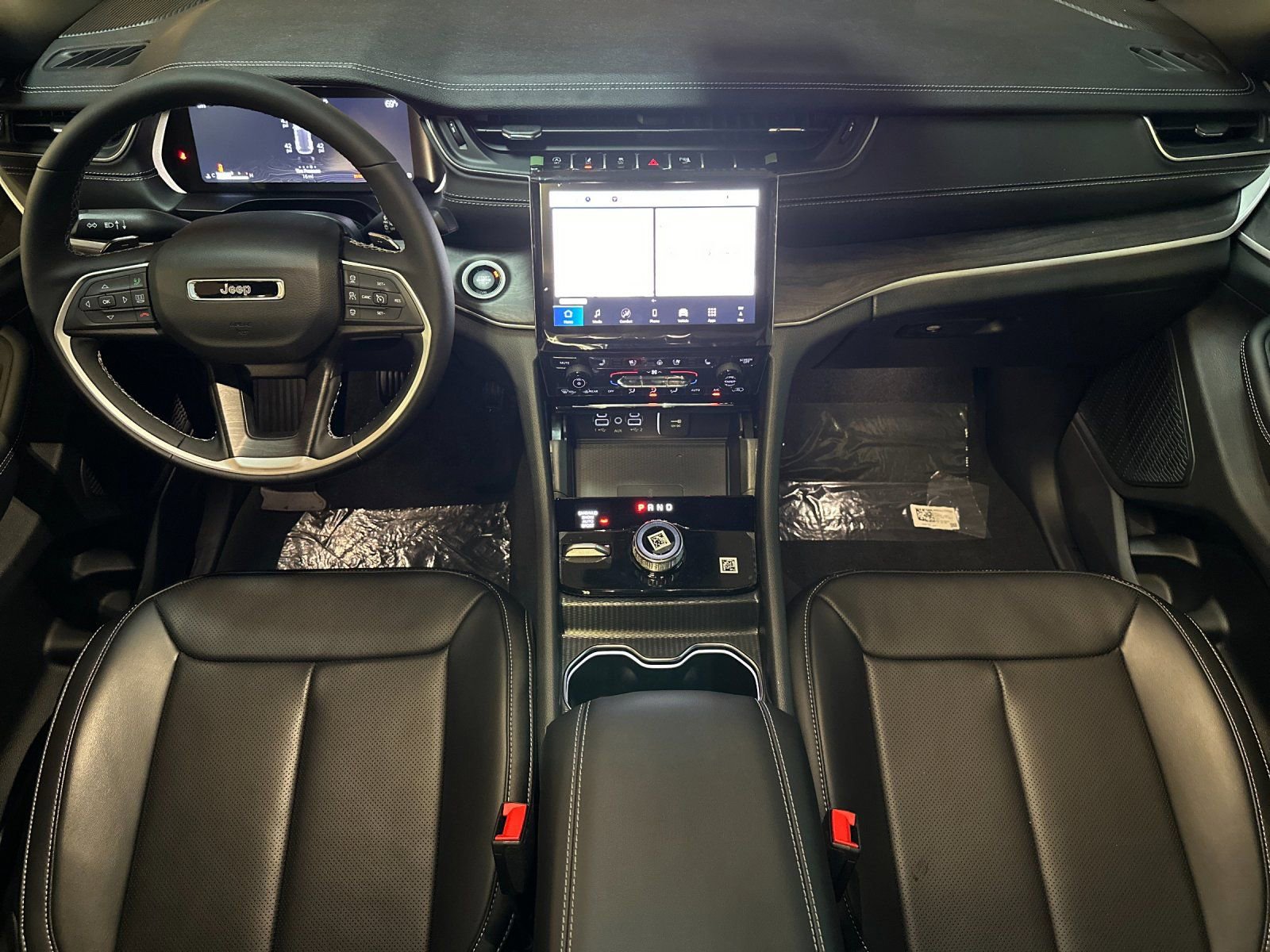 New 2025 Jeep Grand Cherokee Limited image 12