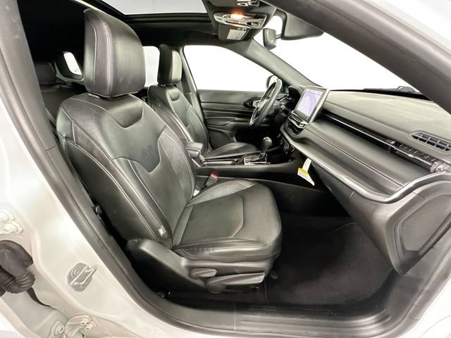 Used 2022 Jeep Compass High Altitude AWD/4WD image 31