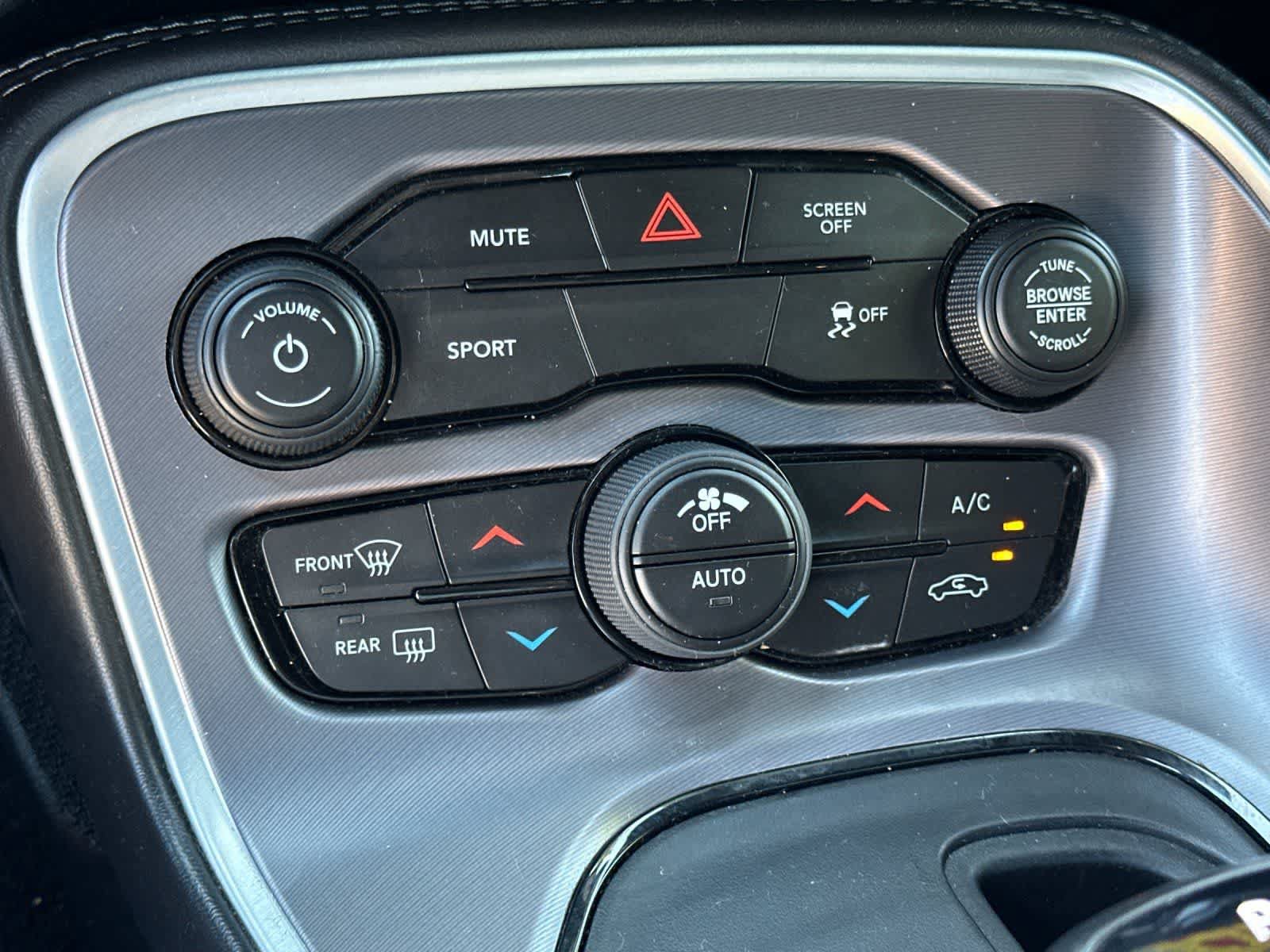 Used 2019 Dodge Challenger SXT w/ Blacktop Package RWD image 20