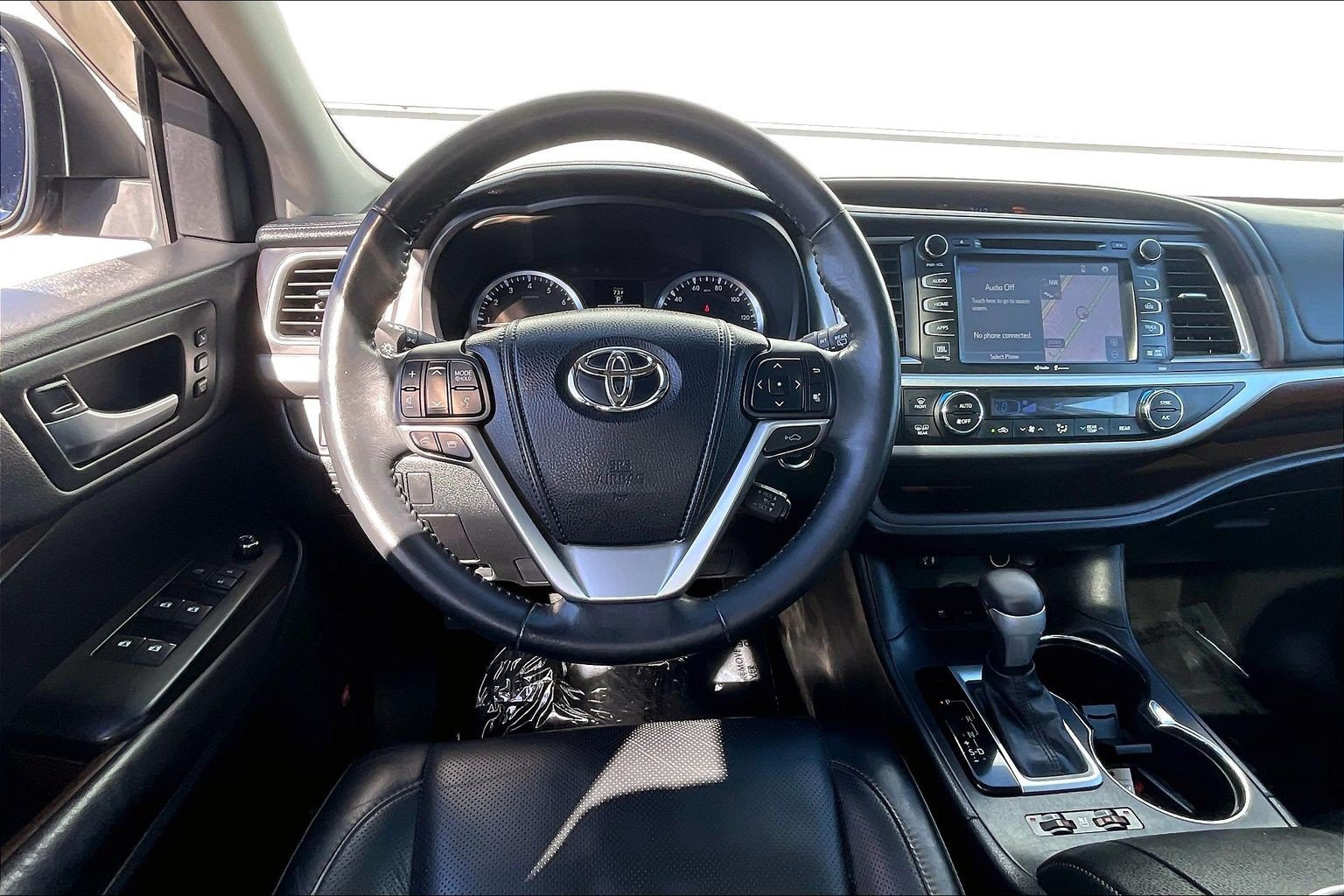 Used 2014 Toyota Highlander Limited Platinum AWD/4WD image 6