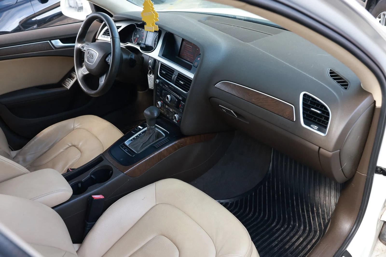 Used 2015 Audi A4 2.0T Premium FWD image 18