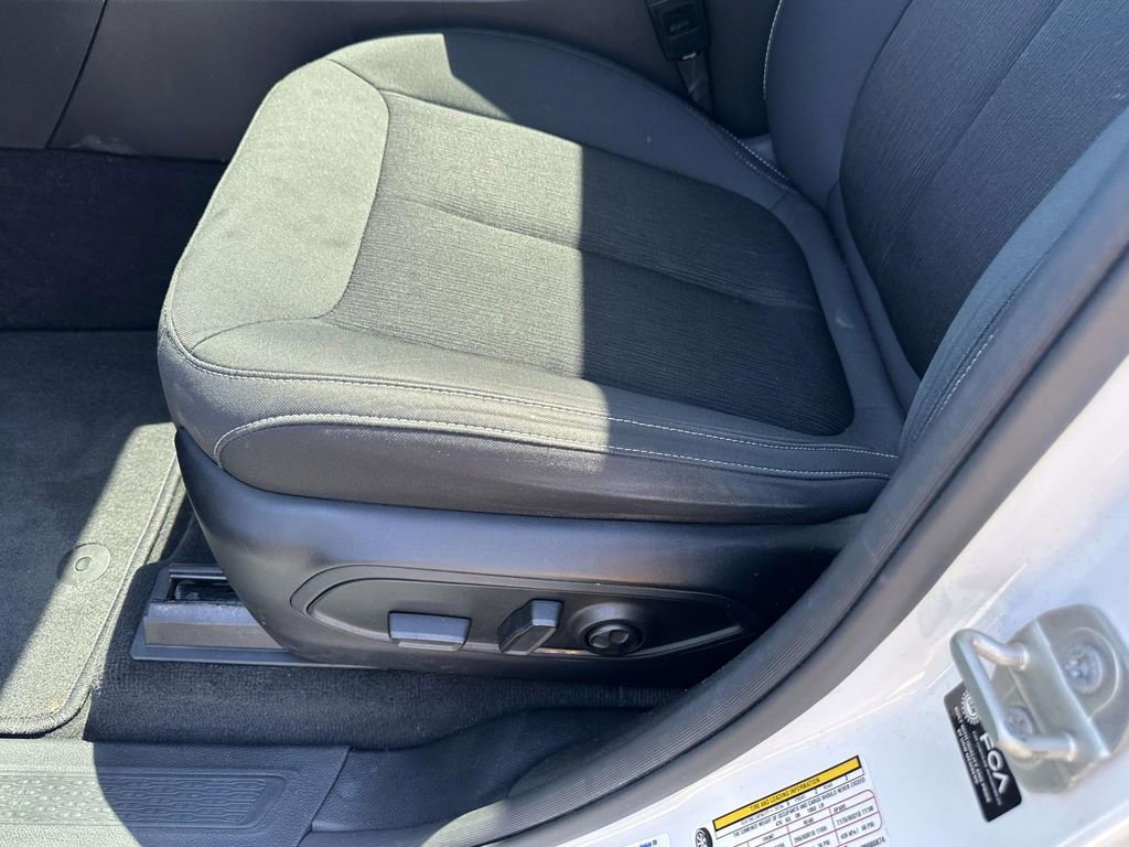Used 2023 Jeep Grand Cherokee Laredo w/ Luxury Tech Group I image 20