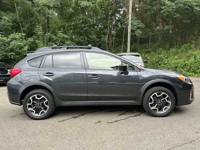 Used 2016 Subaru Crosstrek 2.0i Premium AWD/4WD image 3