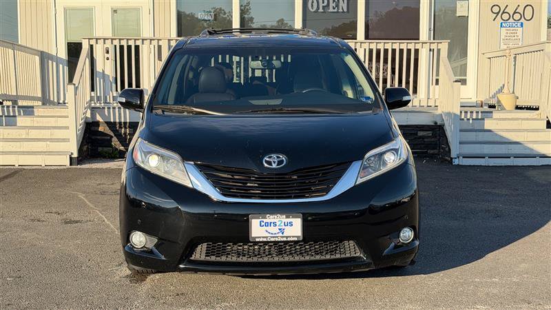 Used 2017 Toyota Sienna Limited Premium FWD image 8