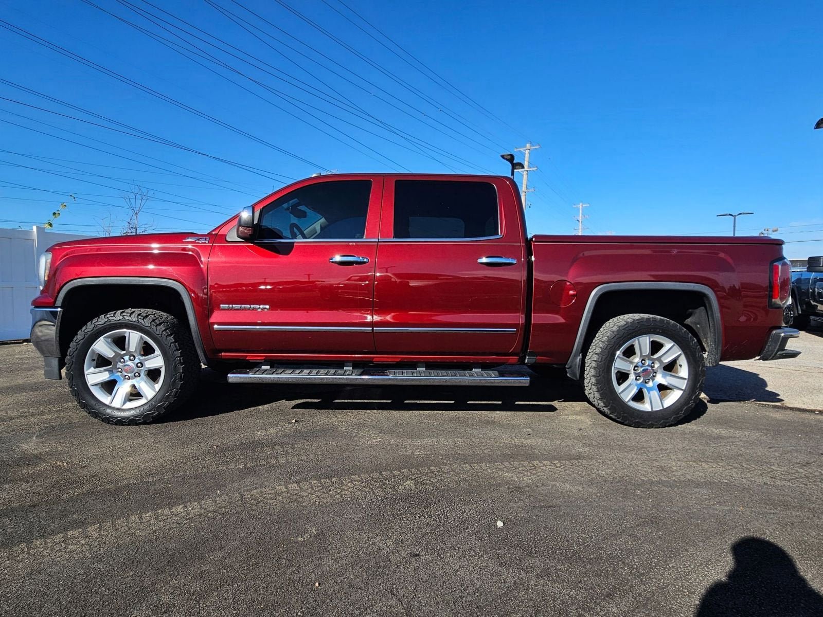 Used 2016 GMC Sierra 1500 SLT w/ SLT Premium Package AWD/4WD image 2