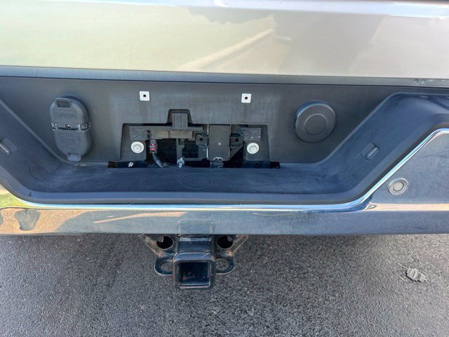 Used 2022 Chevrolet Silverado 1500 LT w/ Convenience Package II AWD/4WD image 45
