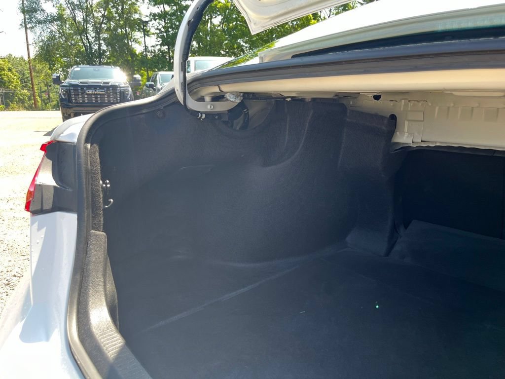 Used 2025 Toyota Camry LE FWD image 13