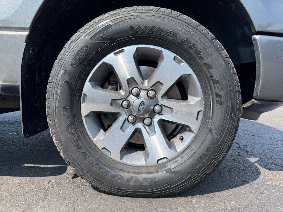 Used 2013 Ford F150 STX w/ Mid Equipment Group AWD/4WD image 13