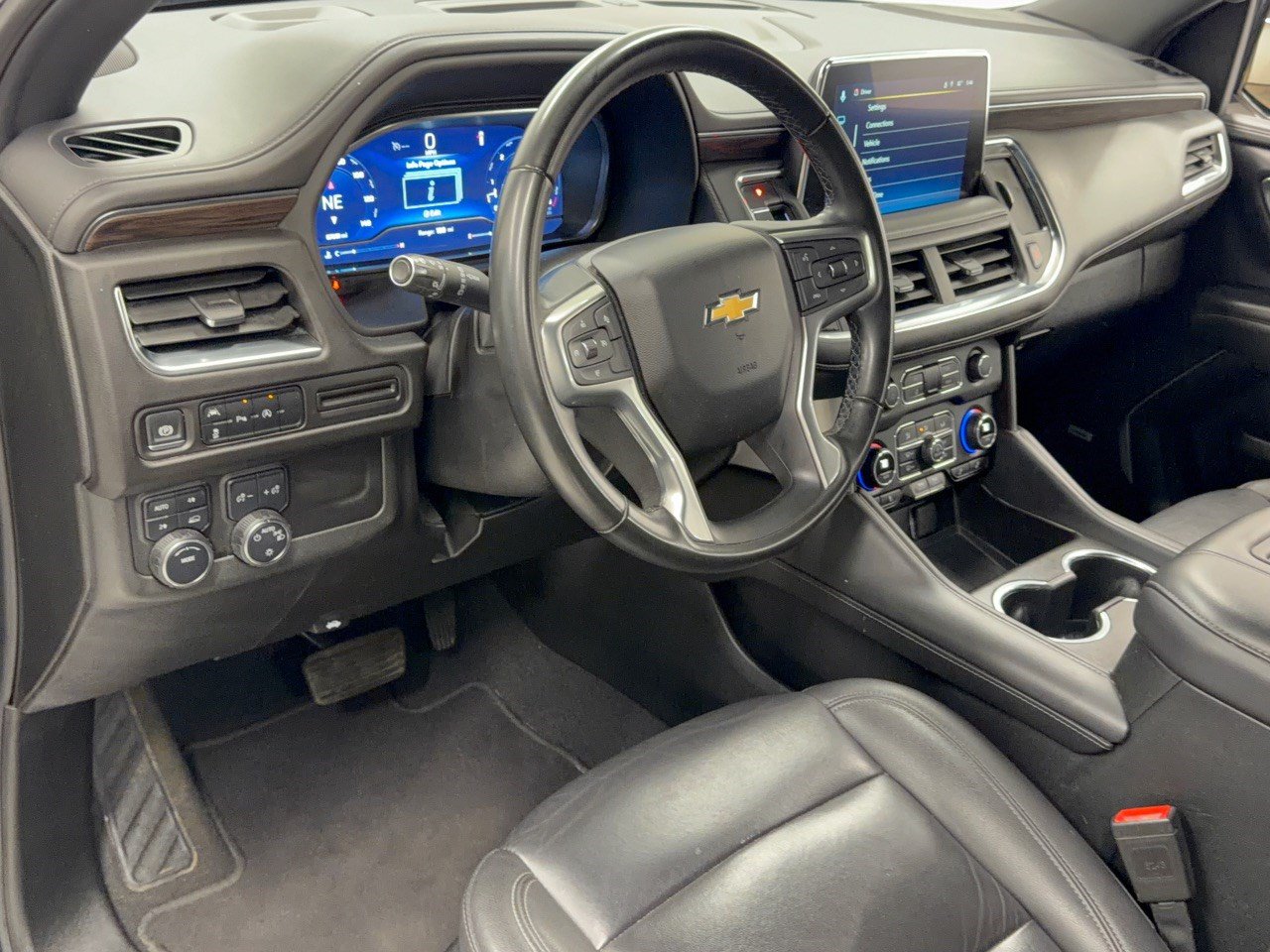 Used 2024 Chevrolet Tahoe LT AWD/4WD image 4