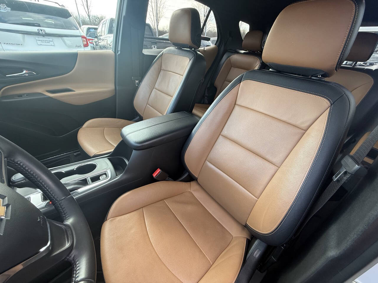 Used 2020 Chevrolet Equinox Premier AWD/4WD image 18
