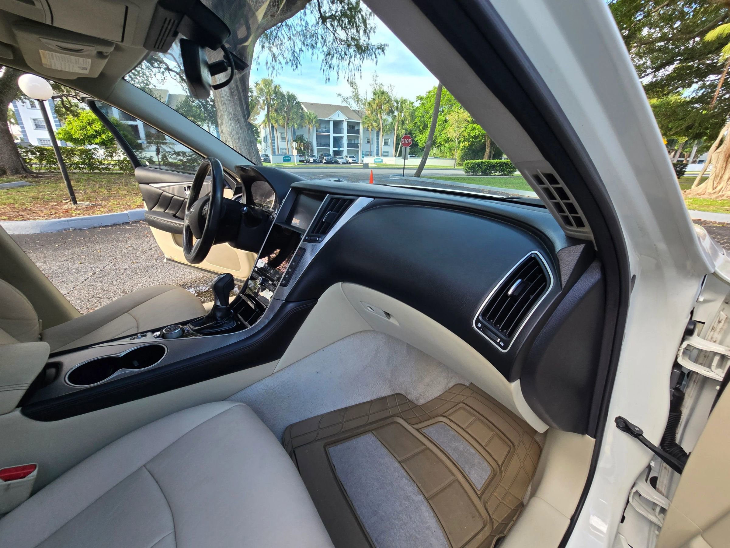 Used 2017 INFINITI Q50 Signature Edition image 26